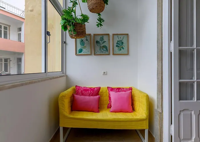 In By Interhome * Lisboa