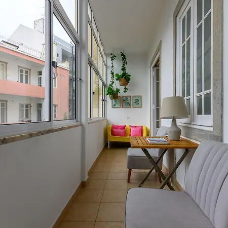 In By Interhome Lisboa